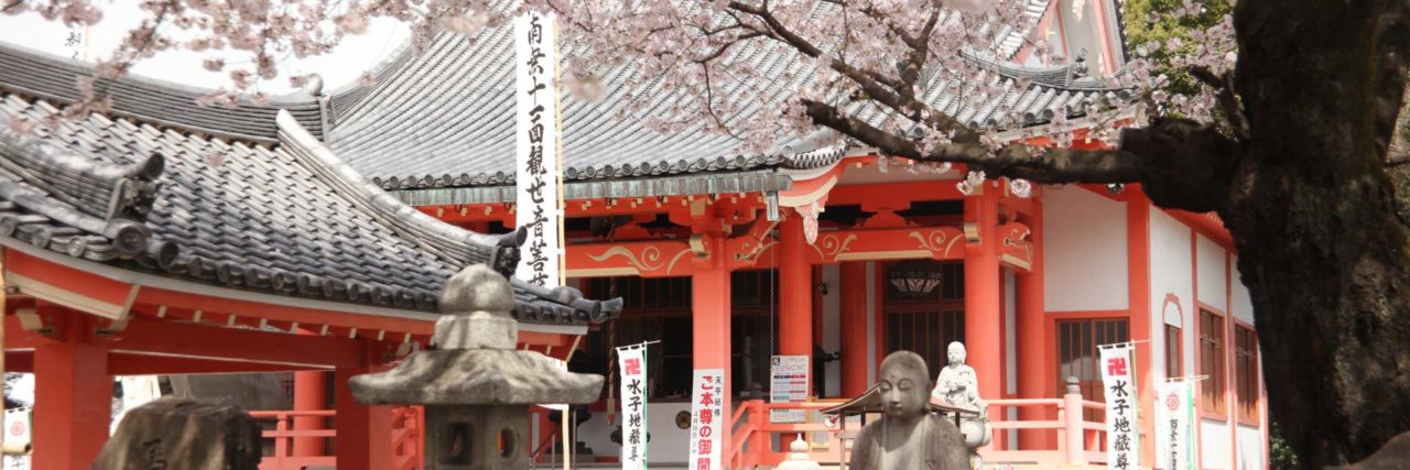 美江寺観音外観